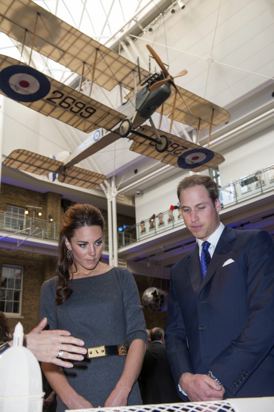 Kate Middleton Wows Royal Fans at Imperial War Museum Reception [PHOTOS]