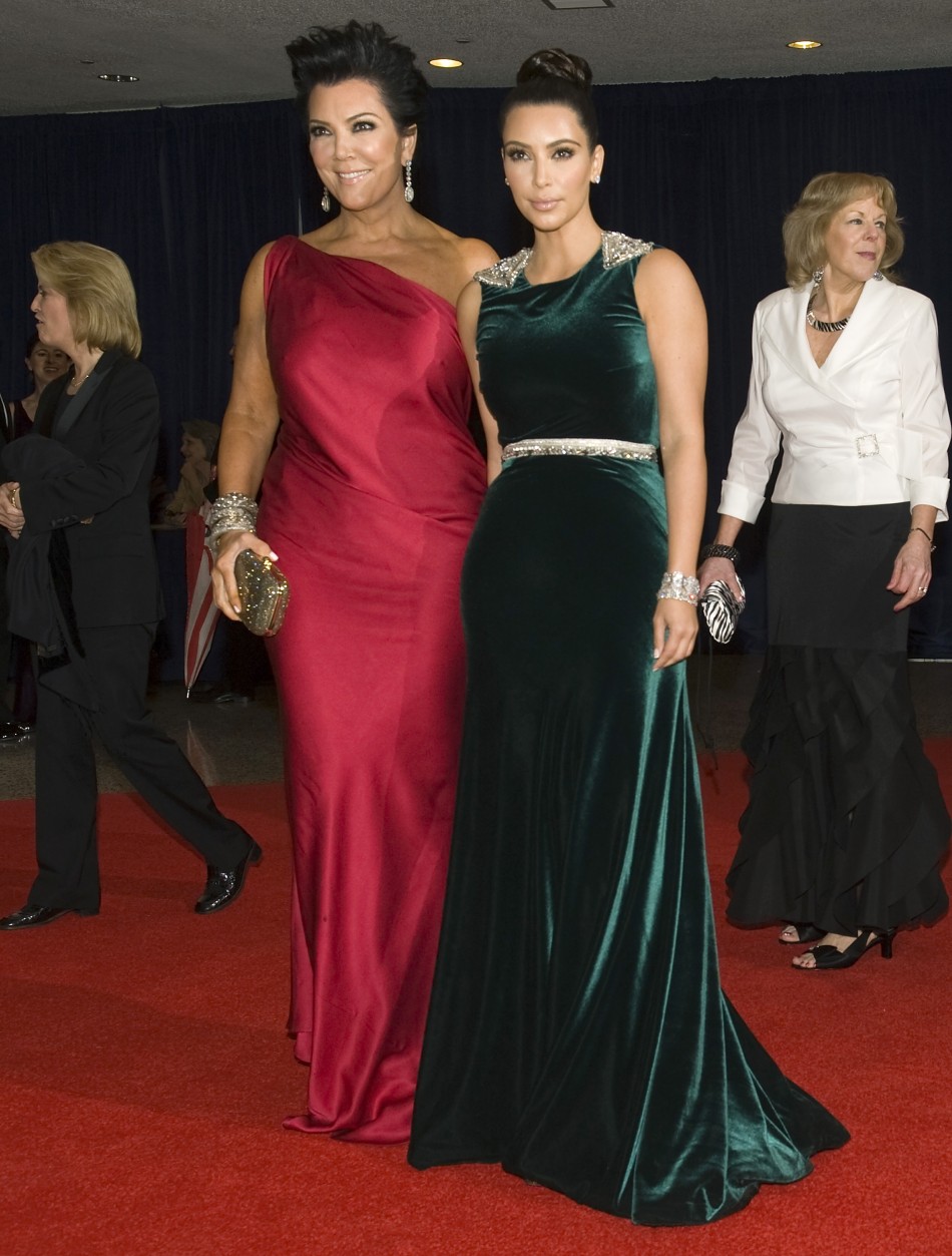 Socialite Kris Jenner L and her daughter Kim Kardashian