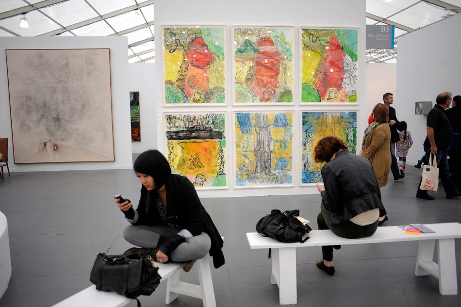Londons Contemporary Frieze Art Fair Arrives in New York