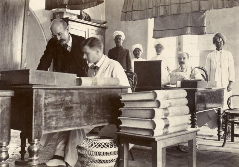 Rare 100-Year-Old Photos of India from the British Raj Era