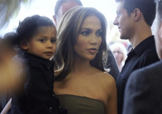Mothers Day 2012 Madonna, Angelina Jolie and Other Celebrity Moms With their Children