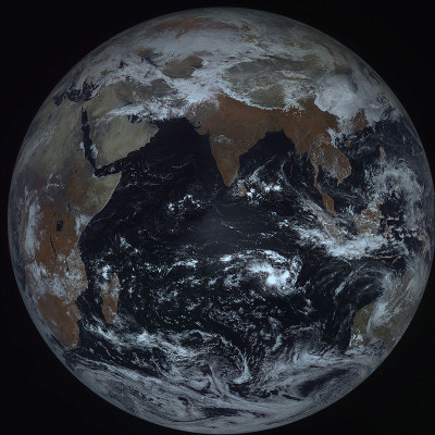 Spectacular 3-D Cosmic Image of Earth by Russian Electro-L Released Spectacular 3-D Cosmic Image of Earth by Russian Electro-L Released