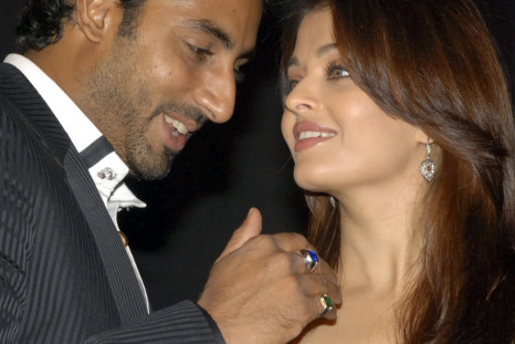 Bollywood actress Aishwarya Rai and her husband, actor Abhishek Bachchan. REUTERS/Manav Manglani