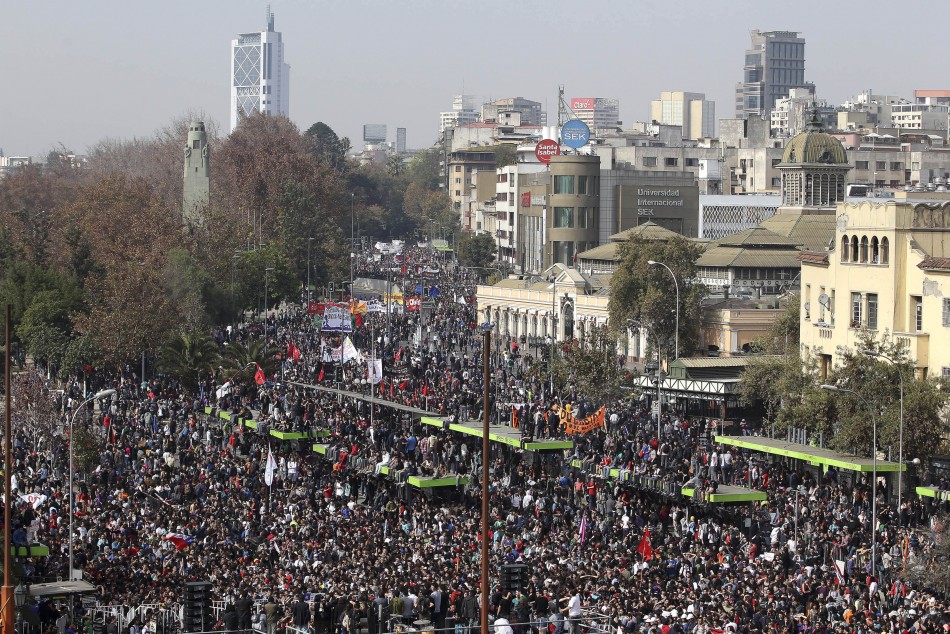 Protesters gather in Santiago