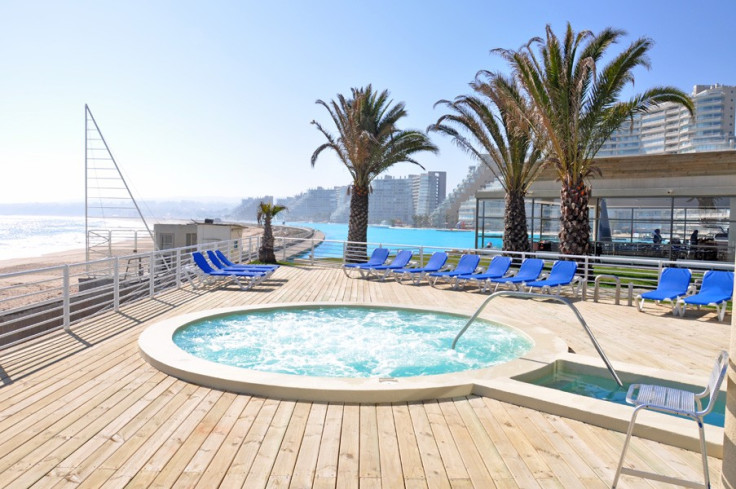 World's largest pool at San Alfonso del Mar resort in Chile. (Photo: San Alfonso del Mar)