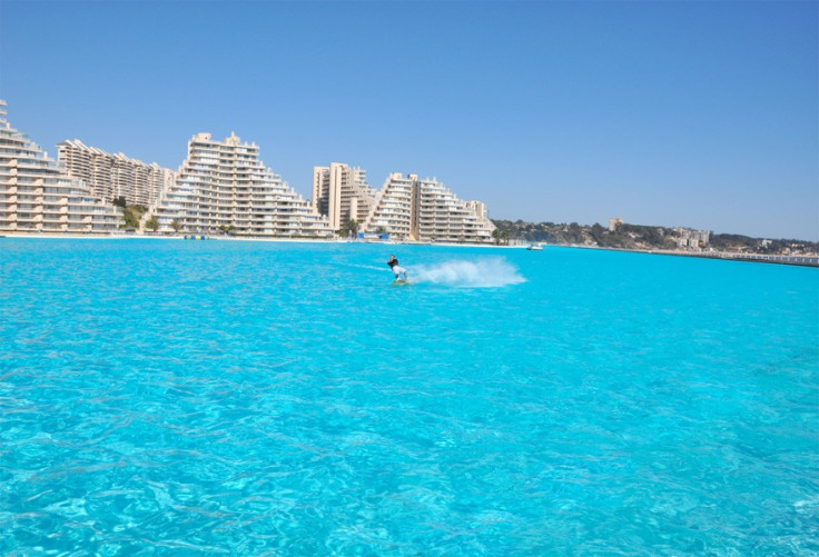 World's largest pool at San Alfonso del Mar resort in Chile. (Photo: San Alfonso del Mar)