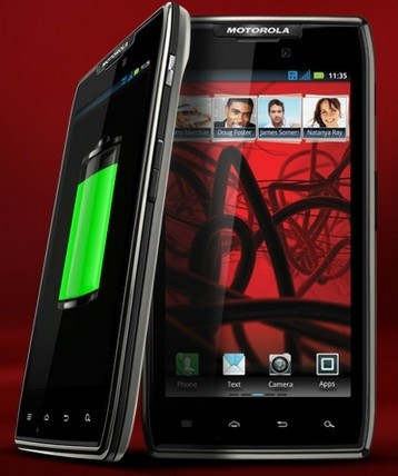 Sony Xperia U vs Motorola Razr Maxx: Which One Would You Buy?