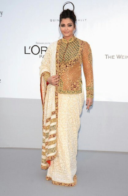 Aishwarya Rai Wows at Cannes 2012