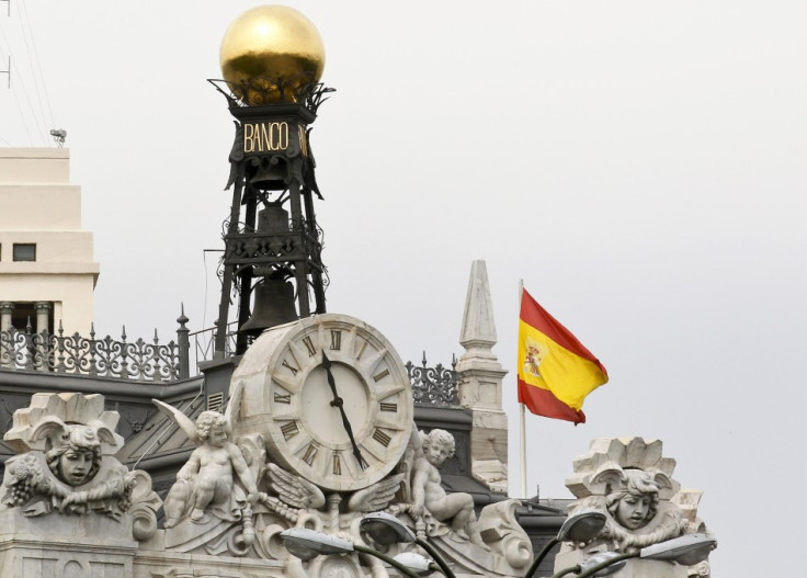 Spain bailout gets knocked by Twitter -- and markets