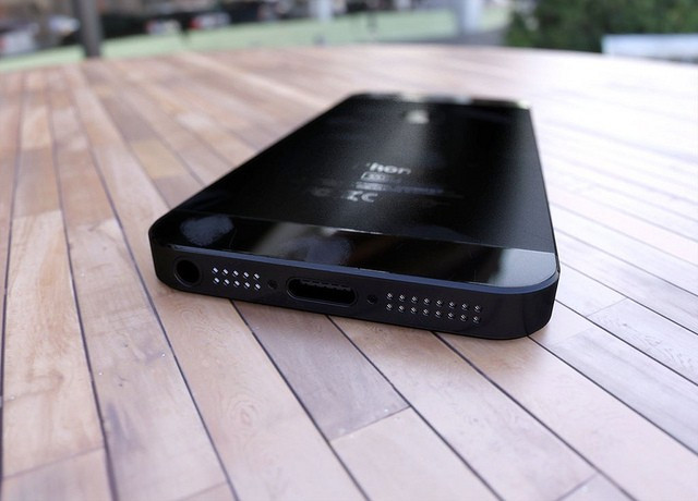 iPhone 5 Concept Images