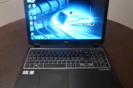 01 Acer Aspire TimeLine M3 Ultra Laptop Review front