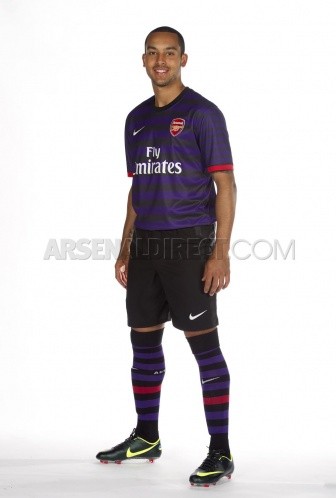 Arsenal 2012-13 away kit
