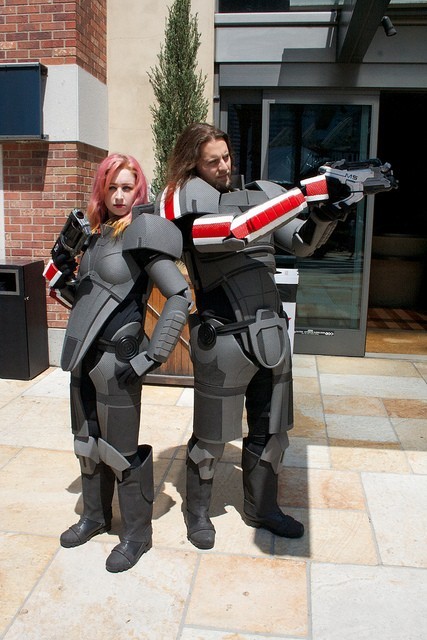 Mass Effect Comic-Con 2012 Costumes Ravishing Female Commander Shepard Cosplay and Other ME Characters PHOTOS