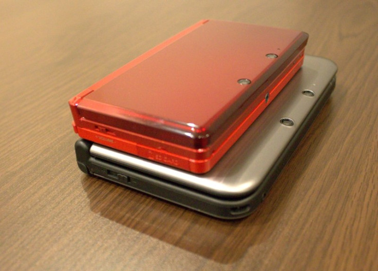 Nintendo 3ds XL review comparison on top