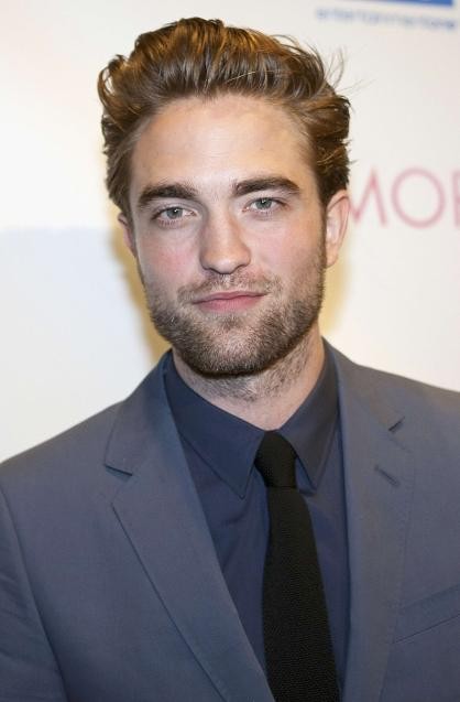 Robert Pattinson is Sexiest Man in World, Says Glamour [SLIDESHOW]