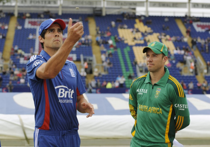 Cook and de Villiers