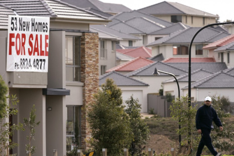 Australia keeps interests rates unchanged