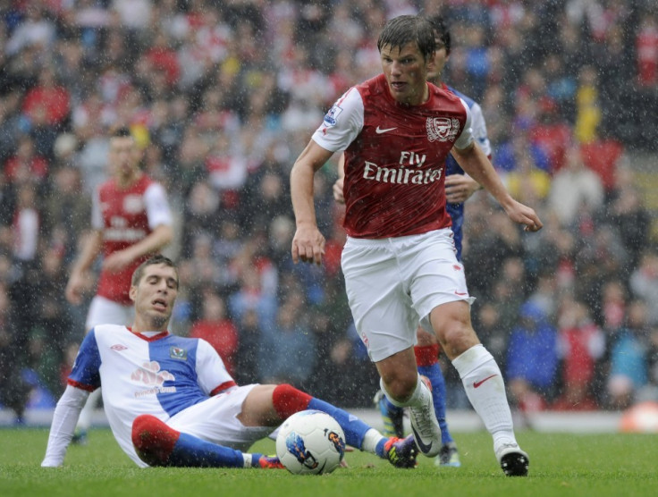 Andrei Arshavin (R)