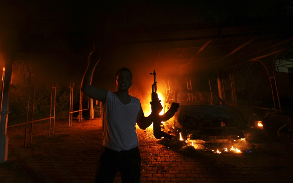 Libya Fire and death in Benghazi