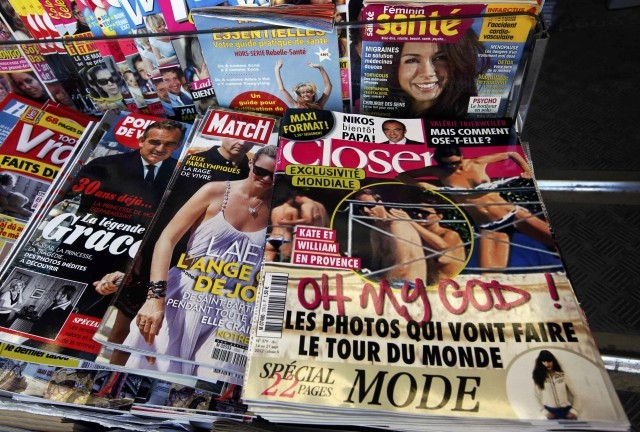 French Magazine Closer Carrying Kate Middletons Topless Pictures Out on Stands