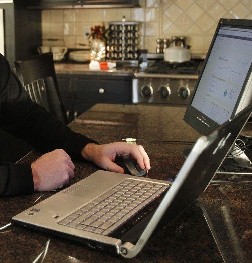 U.S. Software Developer Loses High-Paying Work: Caught Outsourcing Job to China