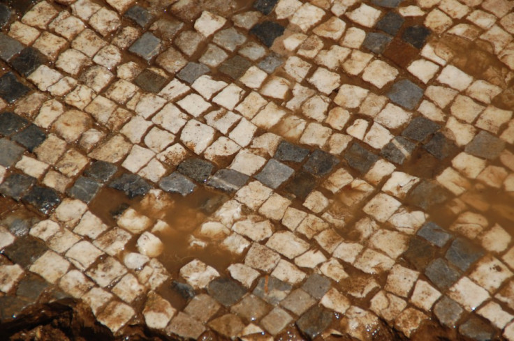 A detailed photograph of the tesserae, or tiles, that make up the massive Roman mosaic. (Photo: University of Nebraska-Lincoln)