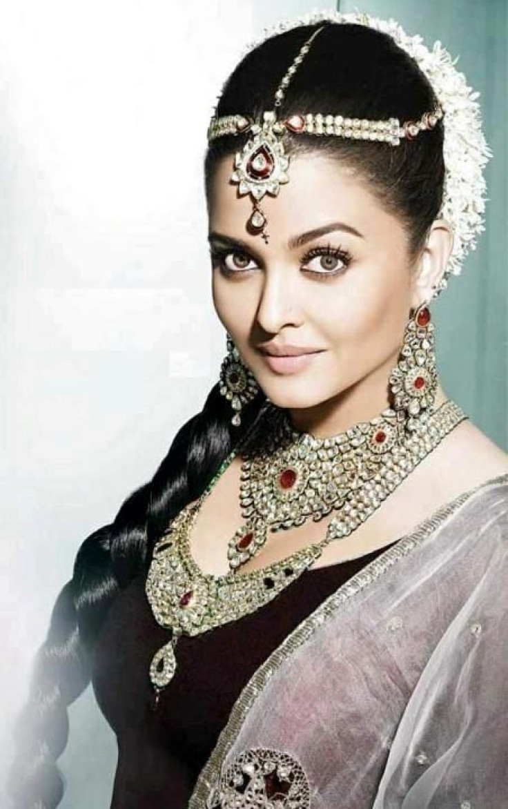 Aishwarya Rai in a recent jewellery campaign (Photo: Kalyan Jewellers/Facebook)