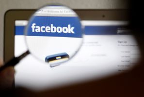 Facebook targeting fake posts