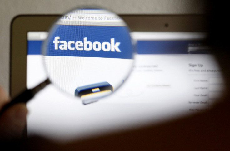 Facebook targeting fake posts