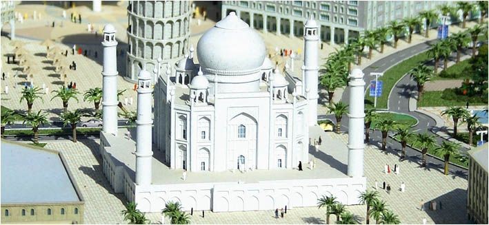 Dubai to Build Own Taj Mahal