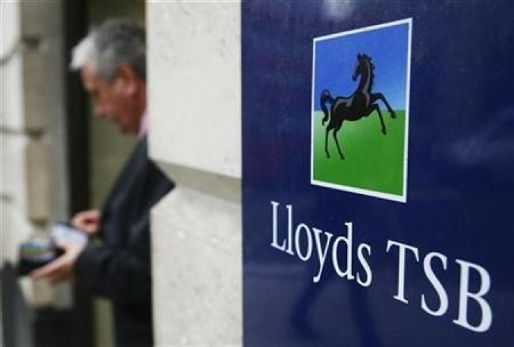 Lloyds TSB customers left without cash