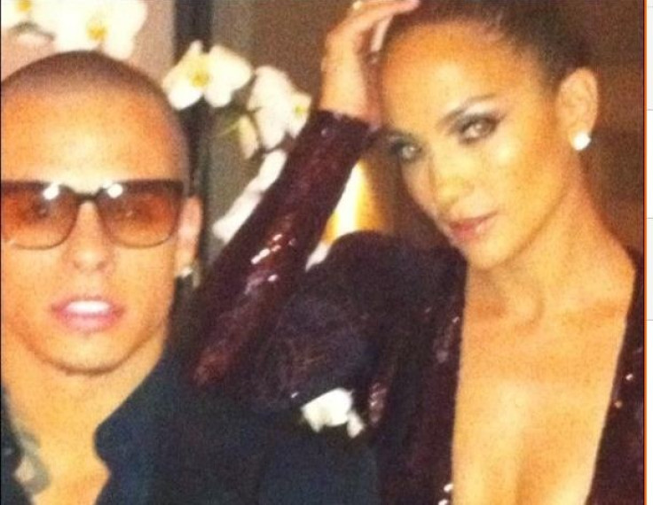 Jennifer Lopez and Casper Smart.