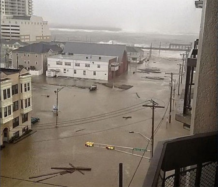 Photograph showing scale of the flooding in Atlantic City (Instagram/Hoeboma)