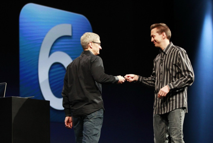 Tim Cook Scott Forstall