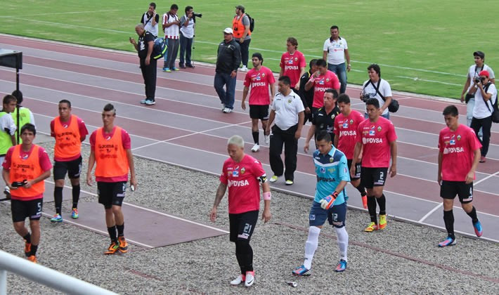 Deportivo players trudge off after kit sparks chaos