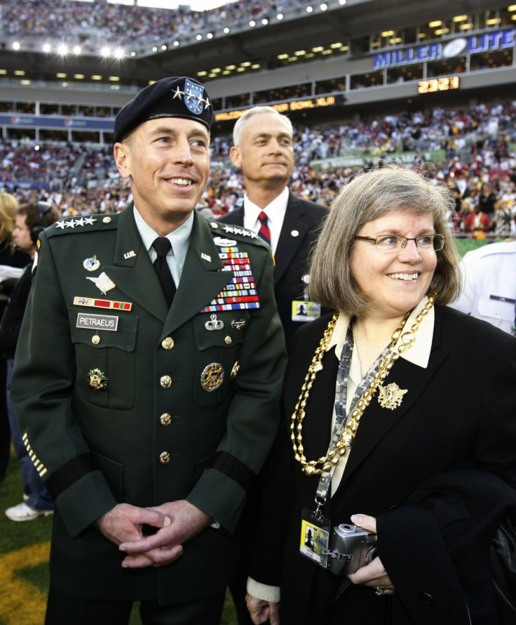 Petraeus and wife Holly