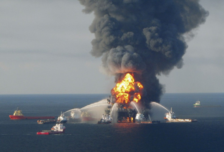 File photo of fire boat response crews battling the blazing remnants of the offshore oil rig Deepwater Horizon off Louisiana (Photo: Reuters)