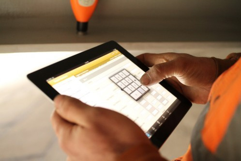 How lucky for those new students entering the University of Western Sydney in 2013 as the school had committed to issue iPads to support the school's IT-related teaching curriculum.