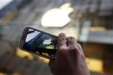 Apple Denied Sales Ban on Samsung Smartphones