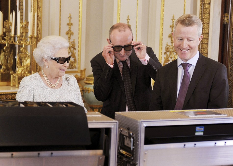 Queen to Praise London Olympics in 3D Christmas Address IBTimes UK