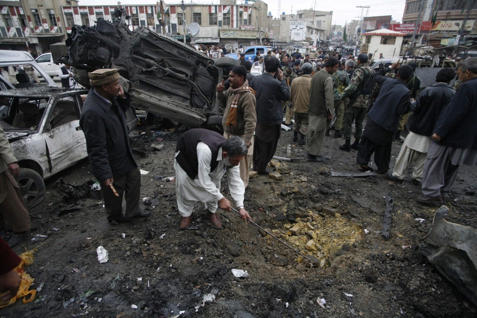 Pakistan sectarian bomb blasts