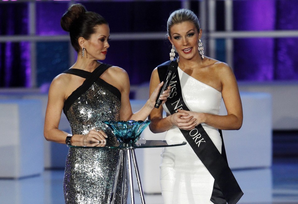 Mallory Hytes Hagan, Miss New York, answers a question about gun control during the Miss America Pageant in Las Vegas
