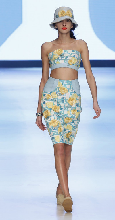 Former Vogue Editor Unveils Darker Side of Fashion Industry says Models Eating Tissues To Stay Thin Former Vogue Editor Unveils Darker Side of Fashion Industry says Models Eating Tissues To Stay Thin