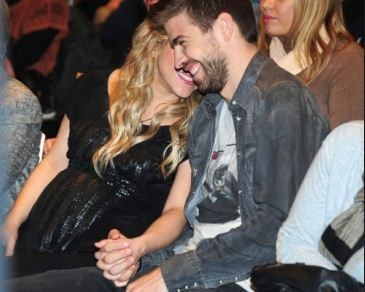 Shakira Pregnant Colombian Star and Barcelona Defender Gerard Pique Expecting First Child