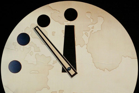 U.S. Scientists Point to End-Day Indicators: Sets Doomsday Clock to 5 Minutes before 12