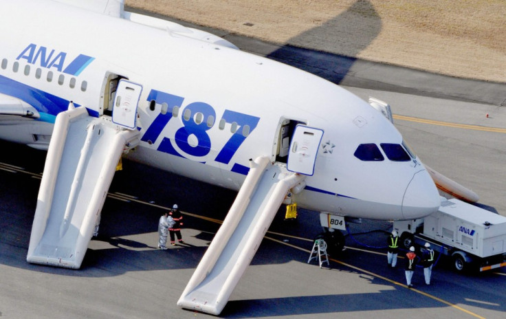 Japanese airlines ground Dreamliner fleet