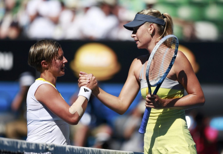 Kirsten Flipkens and Maria Sharapova (R)