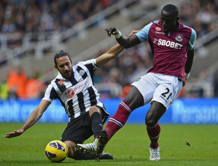 Mohamed Diame (R)