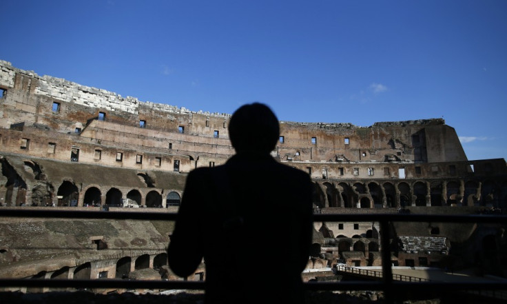 Italian restorers cleaning the Colosseum have discovered remains of frescoes indicating the interior of one of the world's most famous monuments may have been colourfully painted in Roman times