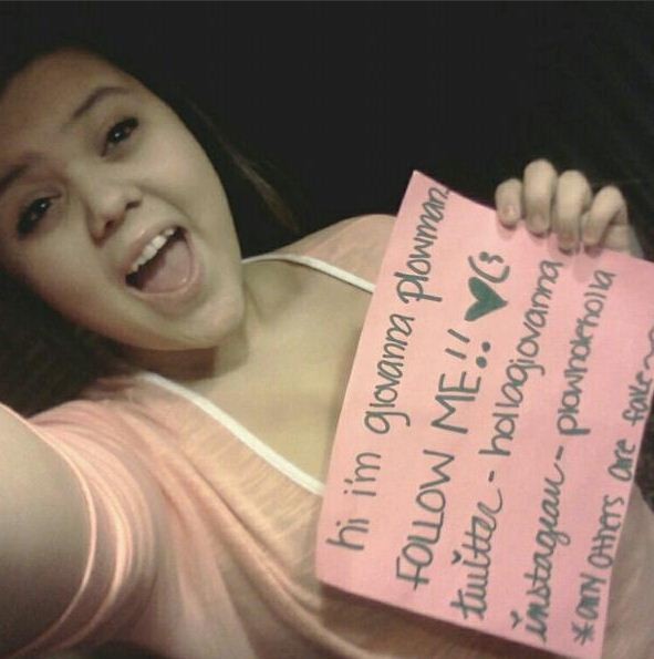 Tampon Girl Giovanna Plowman Twitter Account Claiming to be Giovanna Plowman’s Insults Celebrities